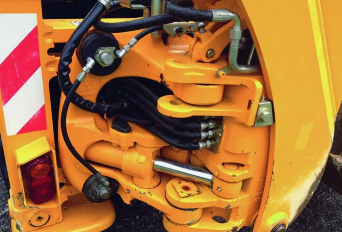 Ремонт Гидравлики Экскаваторов-Погрузчиков JCB 3CX, 4CX в Минске – Ваш Путеводитель к Бесперебойной Работе